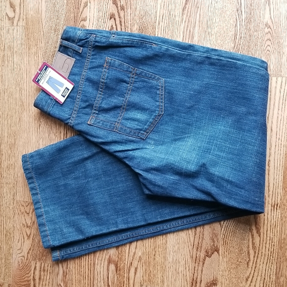 Denver Hayes Other - (34W/32L) NWT Denver Hayes Men's Relaxed Fit Regular Rise Jeans ❤ 100% Cotton